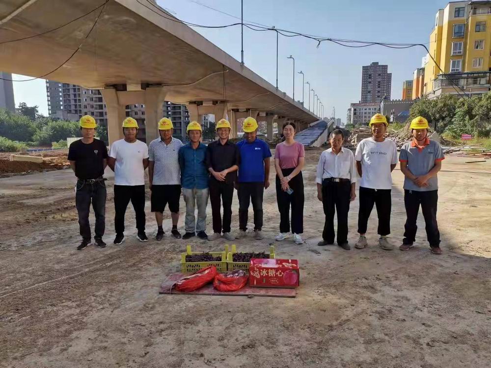 心系員工 情暖一線|永和建設集團領導班子中秋節(jié)走訪慰問一線員工