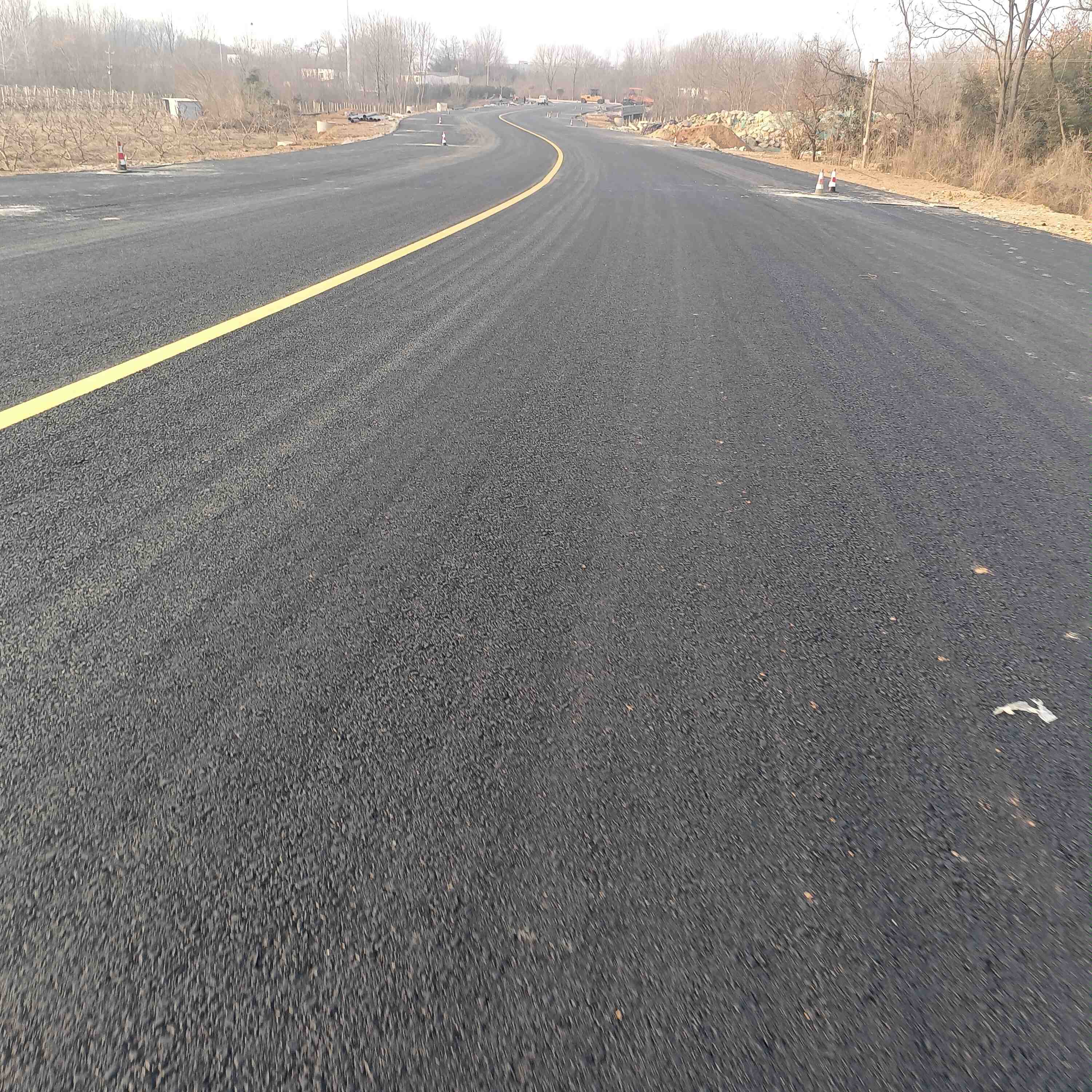 雷山匠谷三橋三路之萬戶街通車?yán)? /></p>
                                    <p style=